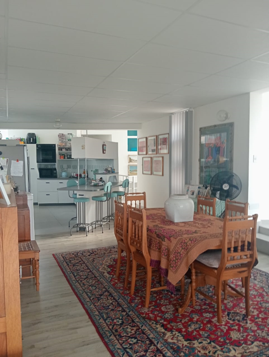 3 Bedroom Property for Sale in Wavecrest Eastern Cape